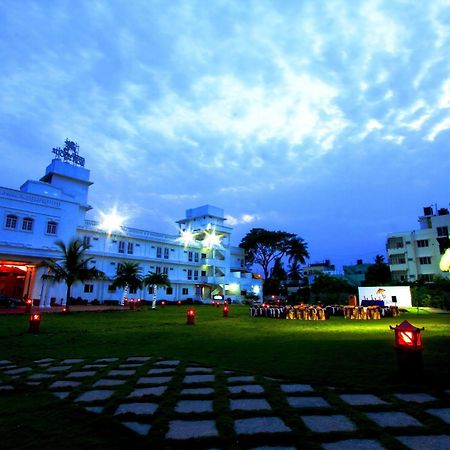 Hotel Bonsejour Puducherry Eksteriør billede