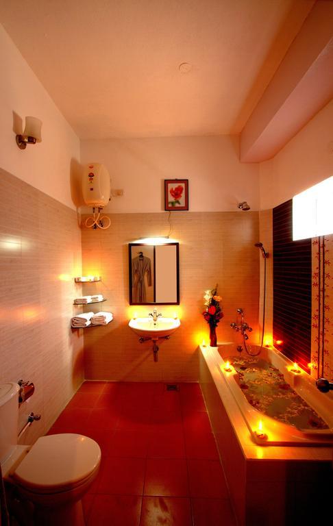 Hotel Bonsejour Puducherry Eksteriør billede