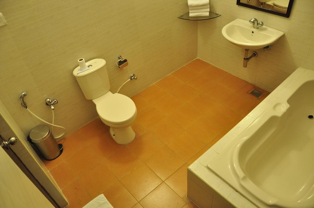 Hotel Bonsejour Puducherry Eksteriør billede