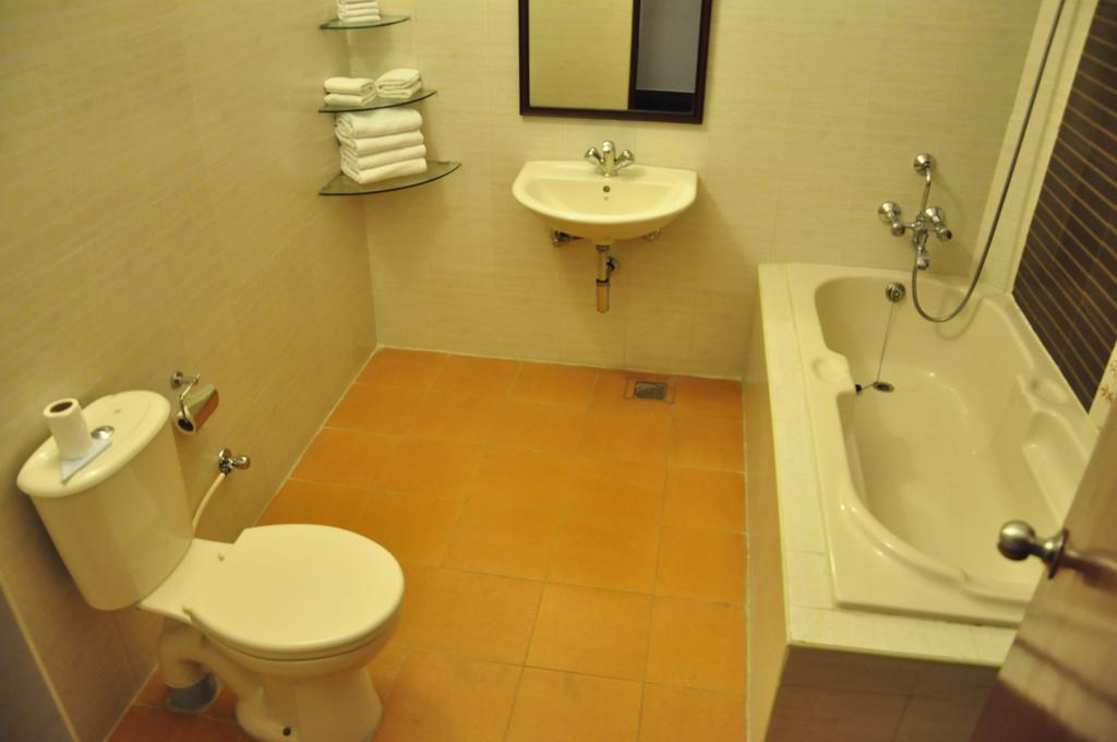 Hotel Bonsejour Puducherry Eksteriør billede