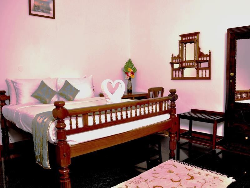 Hotel Bonsejour Puducherry Eksteriør billede