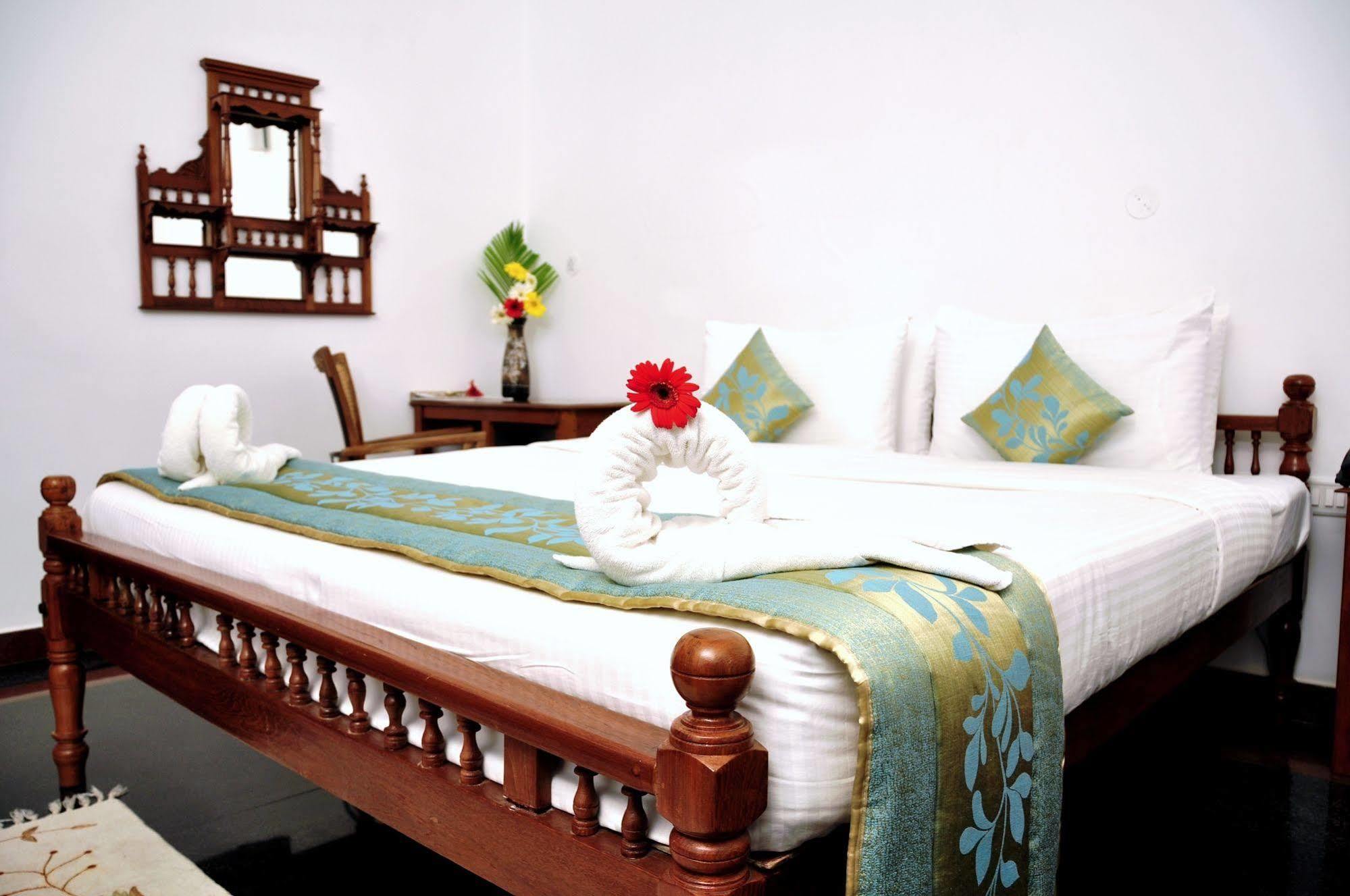 Hotel Bonsejour Puducherry Eksteriør billede