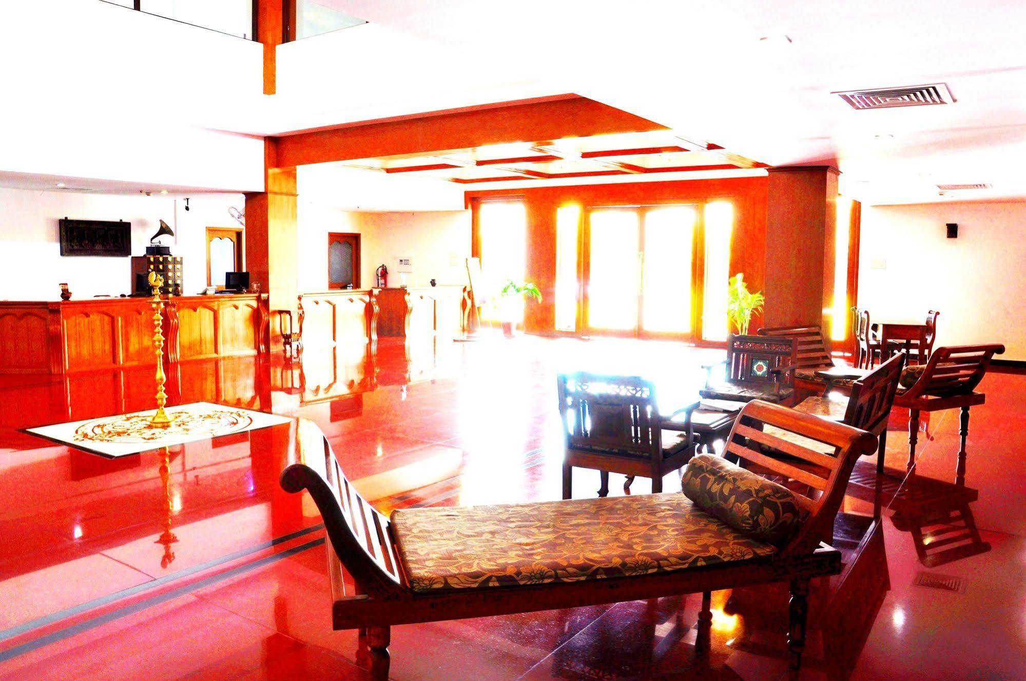 Hotel Bonsejour Puducherry Eksteriør billede