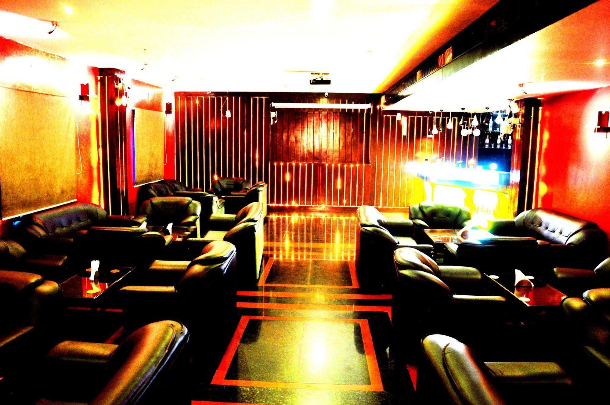 Hotel Bonsejour Puducherry Eksteriør billede