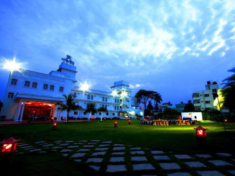 Hotel Bonsejour Puducherry Eksteriør billede