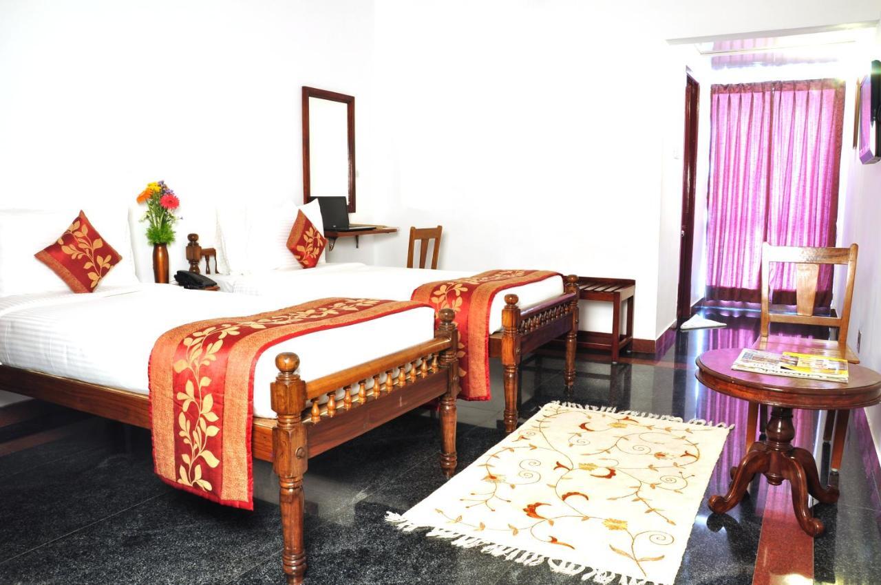 Hotel Bonsejour Puducherry Eksteriør billede